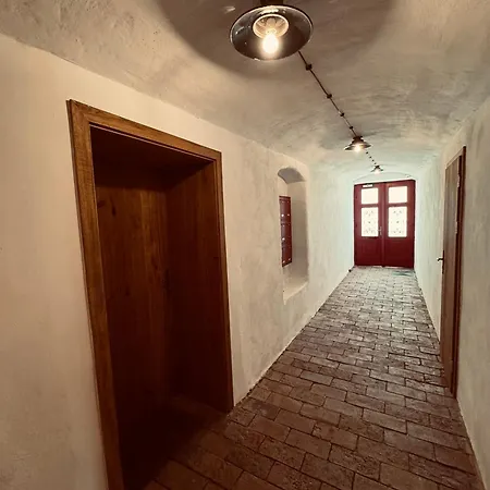 Original Whisky Bar Тршебич